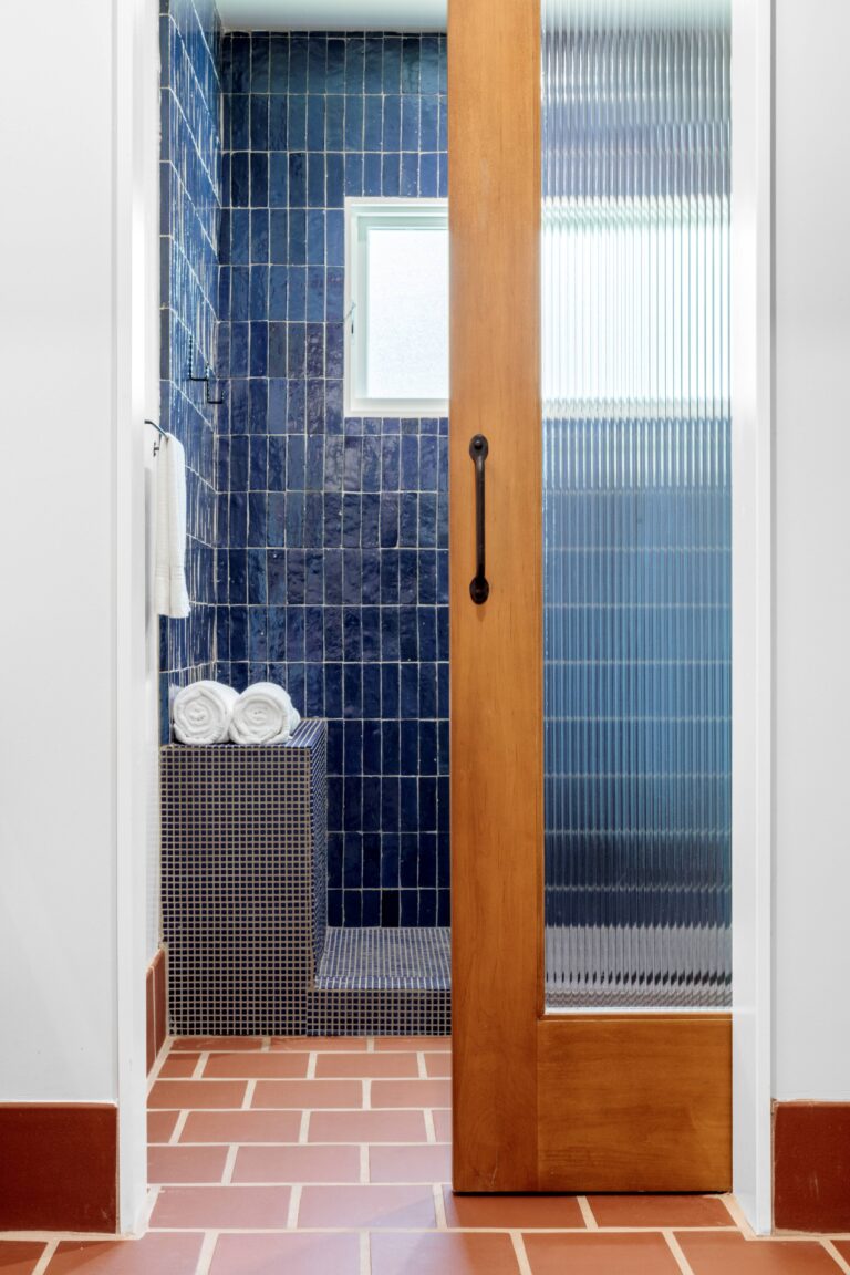 Murrieta Hot Springs Resort shower room